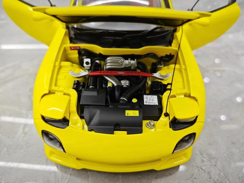 1:18 Mazda 1992 RX-7 FD Yellow Die Cast Model Car