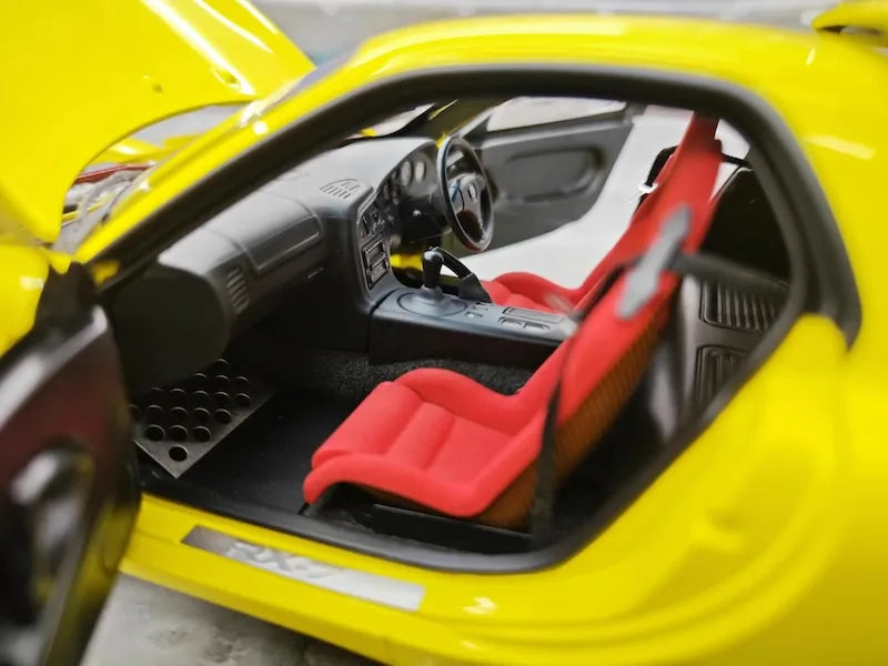 1:18 Mazda 1992 RX-7 FD Yellow Die Cast Model Car