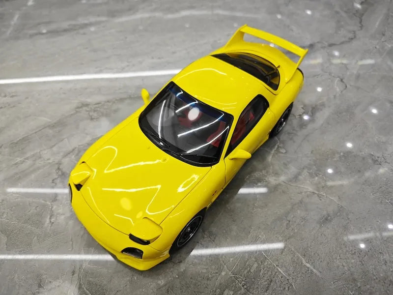 1:18 Mazda 1992 RX-7 FD Yellow Die Cast Model Car