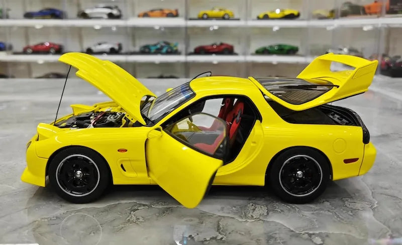 1:18 Mazda 1992 RX-7 FD Yellow Die Cast Model Car