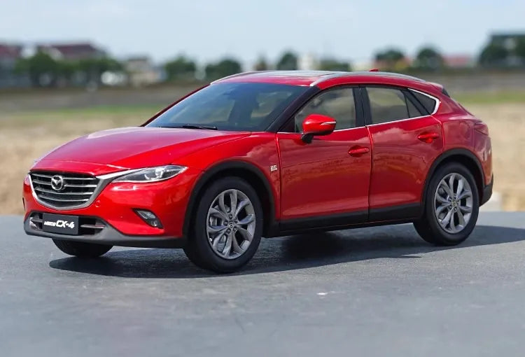 1:18 Mazda 2016 CX-4 Die Cast Model Car