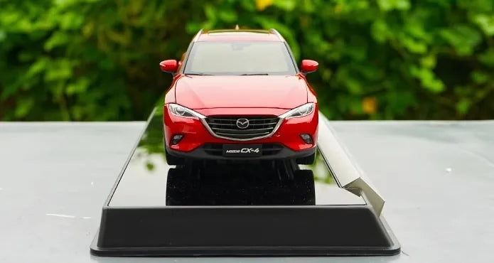 1:18 Mazda 2016 CX-4 Die Cast Model Car