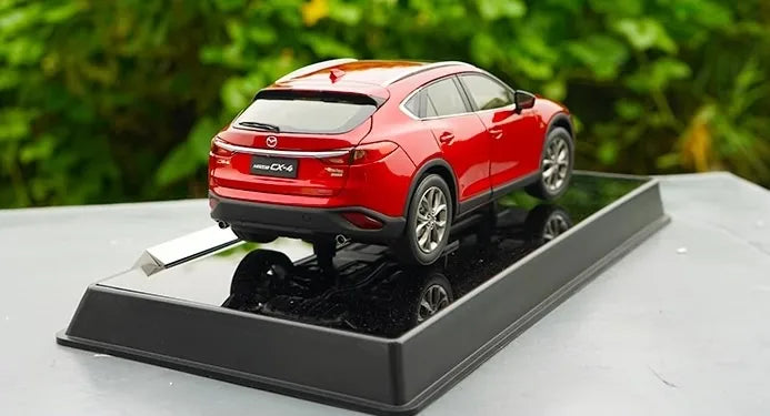 1:18 Mazda 2016 CX-4 Die Cast Model Car