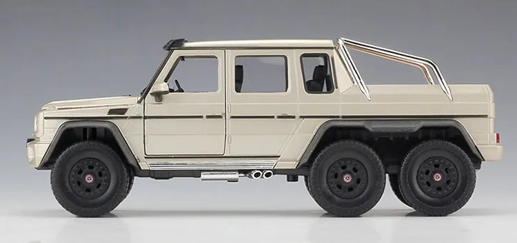 1:24 Mercedes-AMG 2013 G63 6x6 Die Cast Model Car