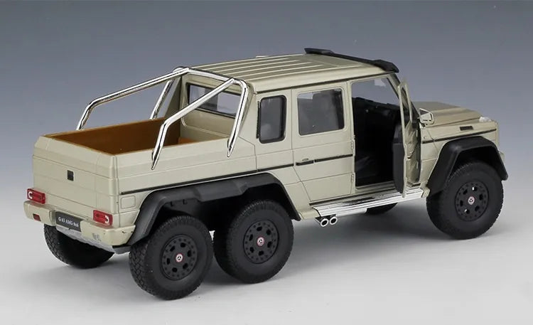 1:24 Mercedes-AMG 2013 G63 6x6 Die Cast Model Car