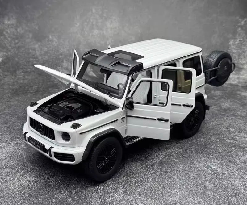 1:18 Mercedes-AMG 2022 G63 4×4² White Die Cast Model Car