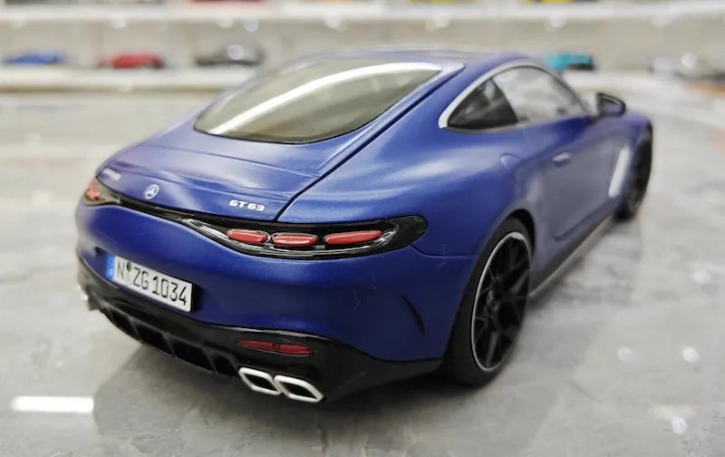 1:18 Mercedes-AMG 2024 GT63 Blue Die Cast Model Car