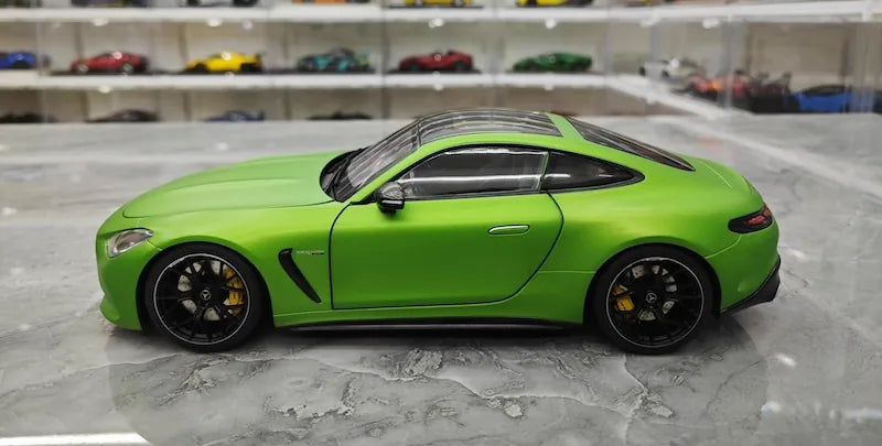 1:18 Mercedes-AMG 2024 GT63 Green Die Cast Model Car