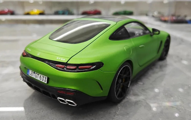 1:18 Mercedes-AMG 2024 GT63 Green Die Cast Model Car