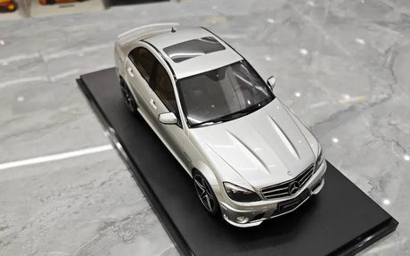 [GT Spirit] 1:18 Mercedes-Benz 2008 C63 AMG Silver Model Car Resin