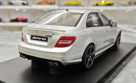 [GT Spirit] 1:18 Mercedes-Benz 2008 C63 AMG Silver Model Car Resin