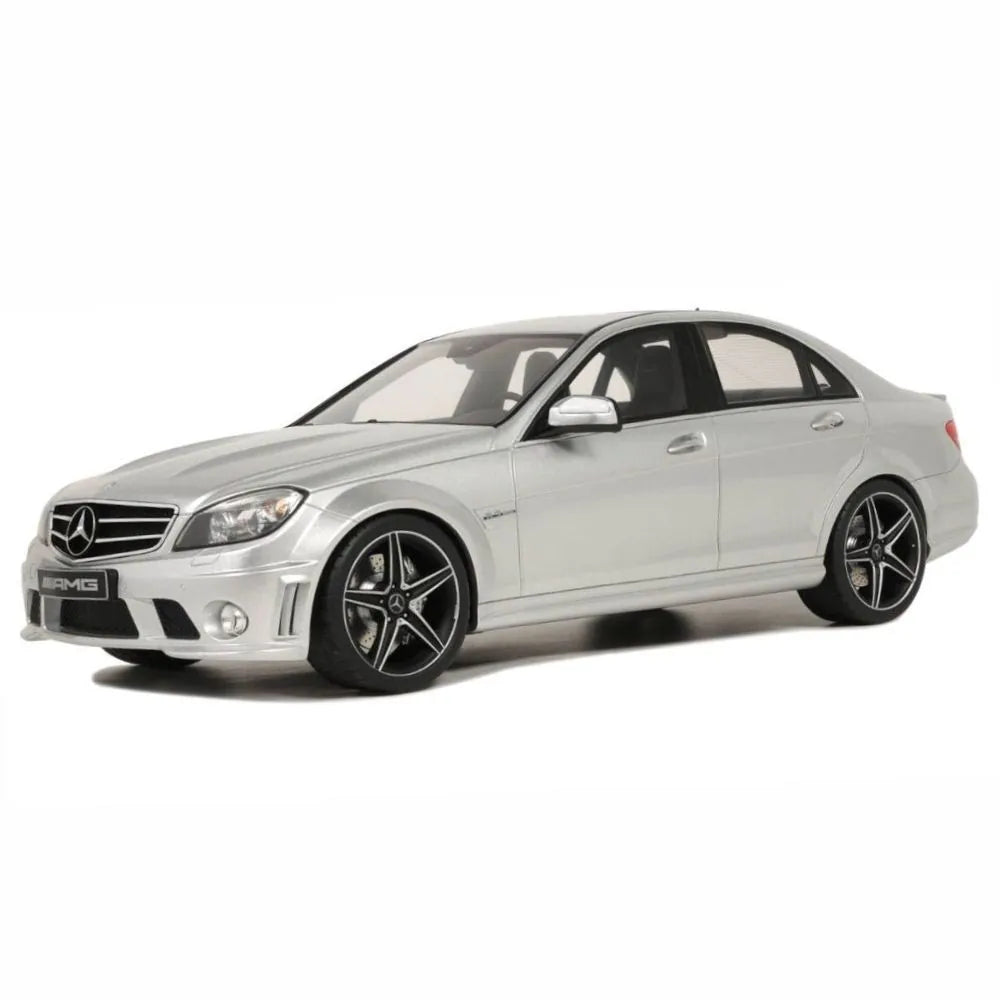 [GT Spirit] 1:18 Mercedes-Benz 2008 C63 AMG argento modellino di auto resina