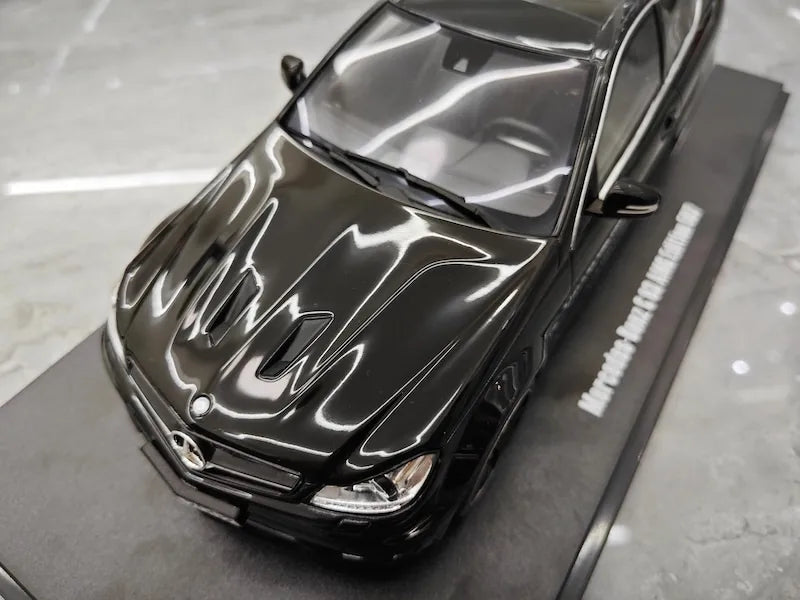1:18 Mercedes-Benz 2014 C63 507 AMG Black Die Cast Model Car