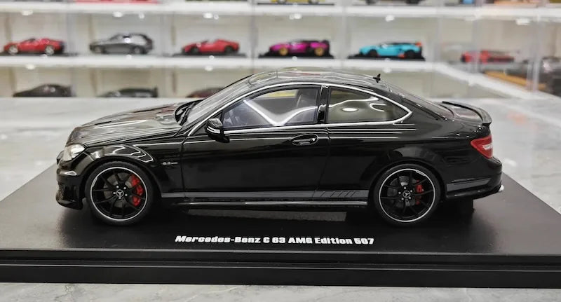 1:18 Mercedes-Benz 2014 C63 507 AMG Black Die Cast Model Car