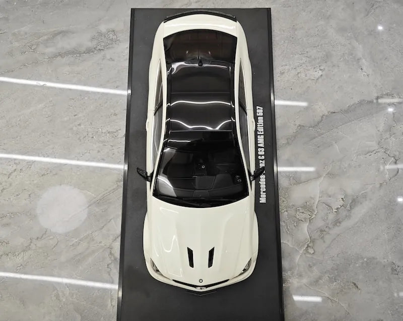 1:18 Mercedes-Benz 2014 C63 507 AMG White Die Cast Model Car