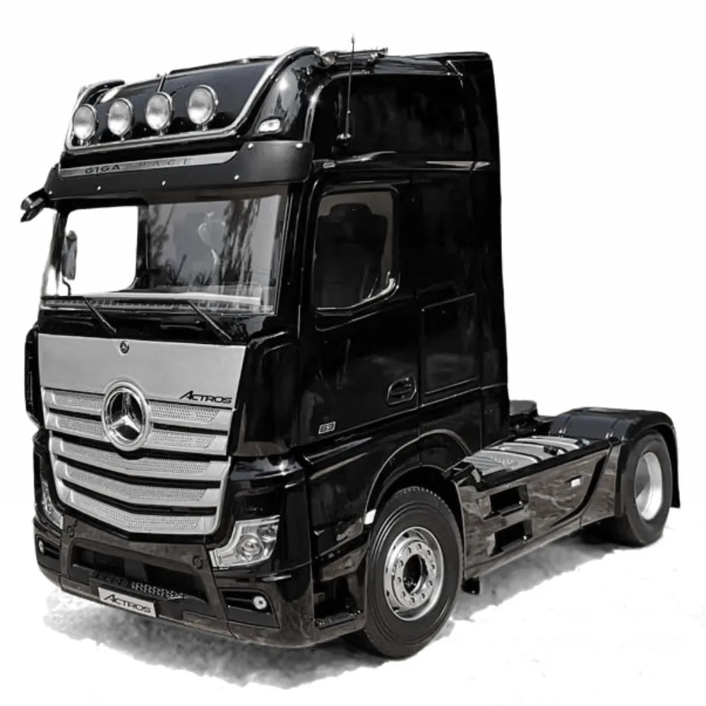 1:18 Mercedes-Benz 2020 Actros Black