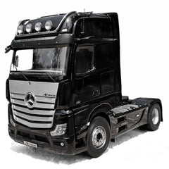 1:18 Mercedes-Benz 2020 Actros Black