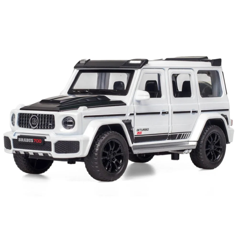 1:32 Mercedes-Brabus 2021 G700 4×4² White Die Cast Model Car