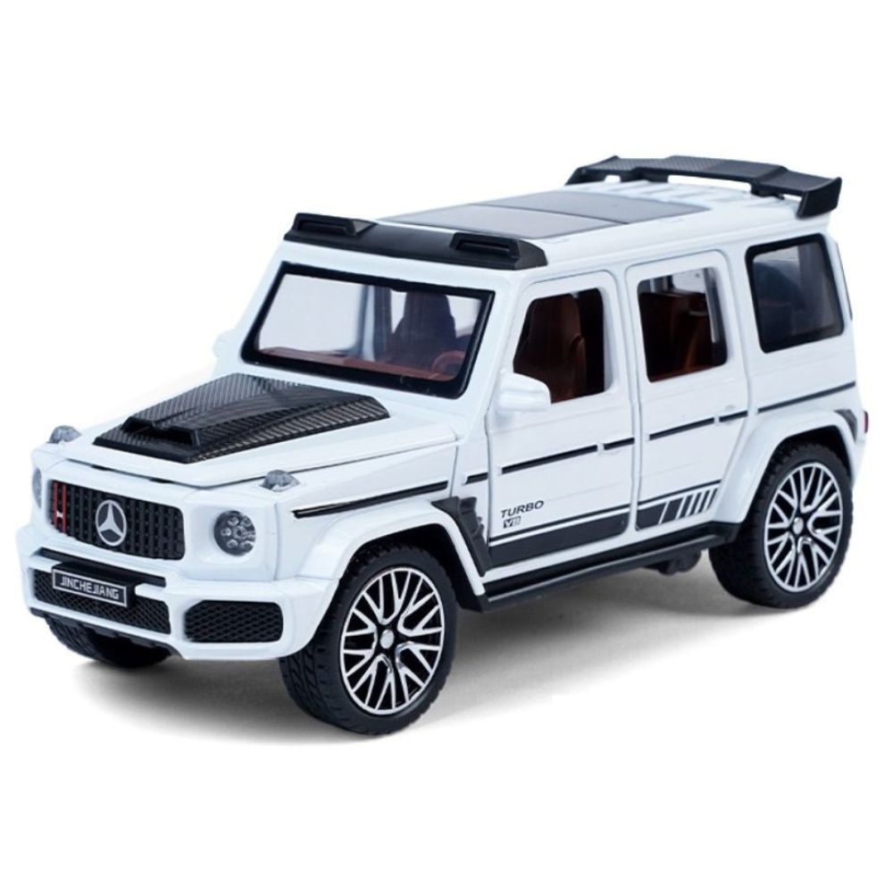 1:32 Mercedes-Brabus 2022 G800 4×4² White Model Car