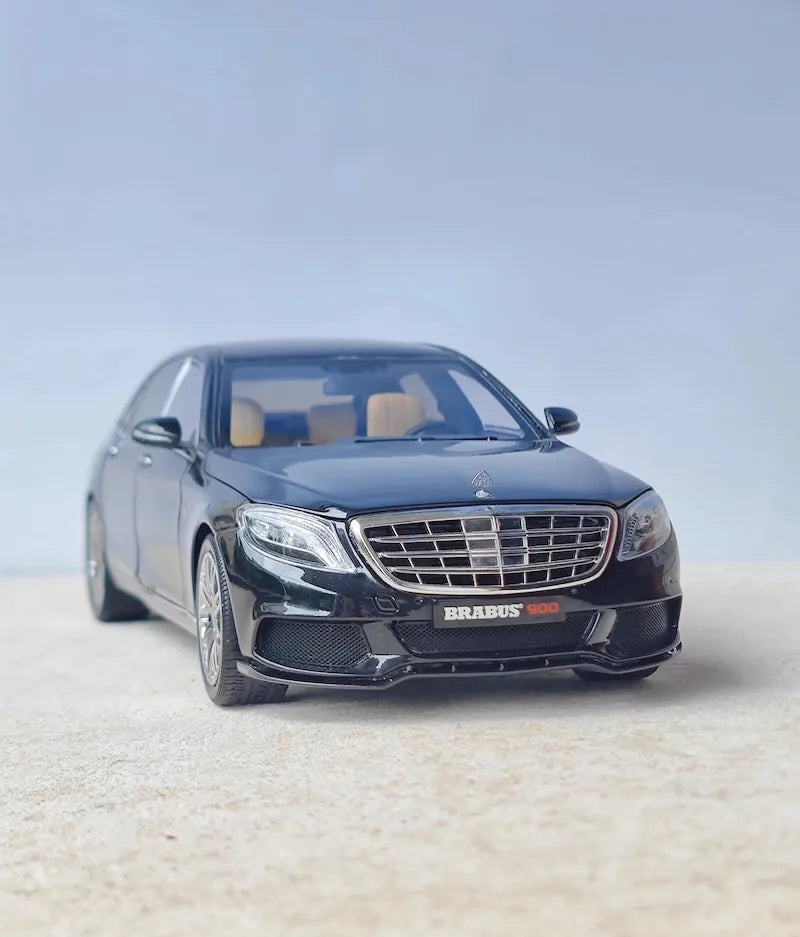1:18 Mercedes-Maybach 2020 S650L Brabus 900 Die Cast Model Car