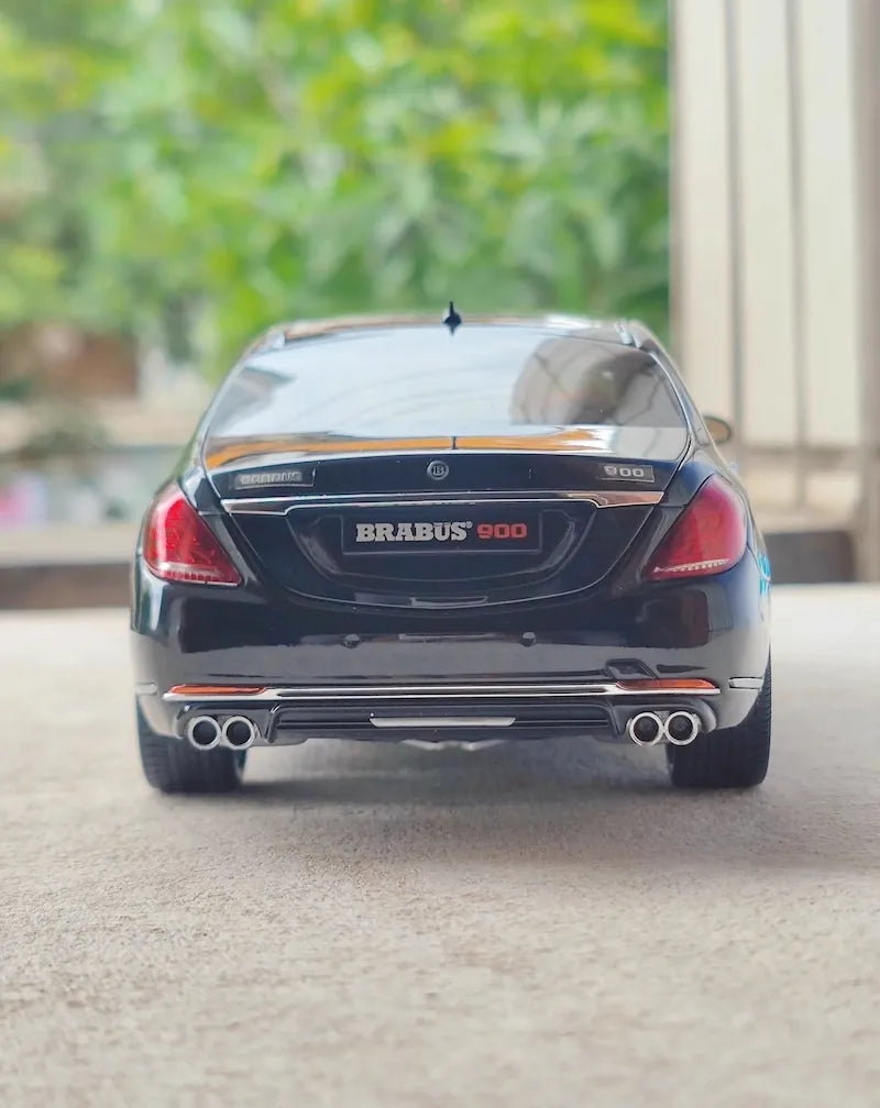 1:18 Mercedes-Maybach 2020 S650L Brabus 900 Die Cast Model Car