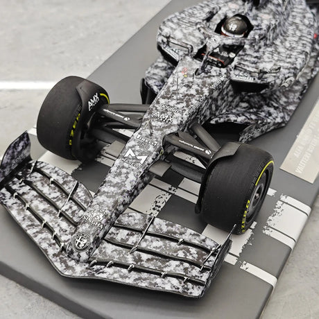 1:18 Alfa Romeo 2022 C42 #77 Barcelona Test Valtteri Bottas F1 Resin-Modell von Minichamps – Ansicht 11