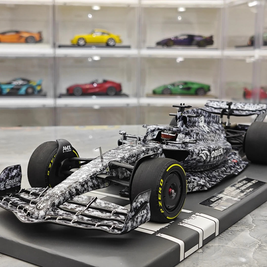 1:18 Alfa Romeo 2022 C42 #77 اختبار برشلونة فالتيري بوتاس سيارة موديل راتنج F1 من Minichamps - عرض 3