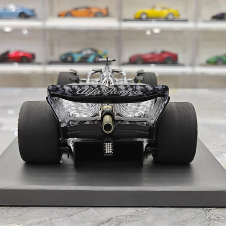 1:18 Alfa Romeo 2022 C42 #77 Barcelona Test Valtteri Bottas F1 Resin-Modell von Minichamps – Ansicht 7