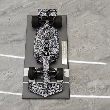 1:18 Alfa Romeo 2022 C42 #88 Barcelona Test Robert Kubica F1 Resin-Modell von Minichamps – Ansicht 2