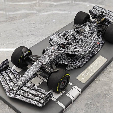 1:18 Alfa Romeo 2022 C42 #88 Barcelona Test Robert Kubica F1 Harzmodellauto von Minichamps – Ansicht 4