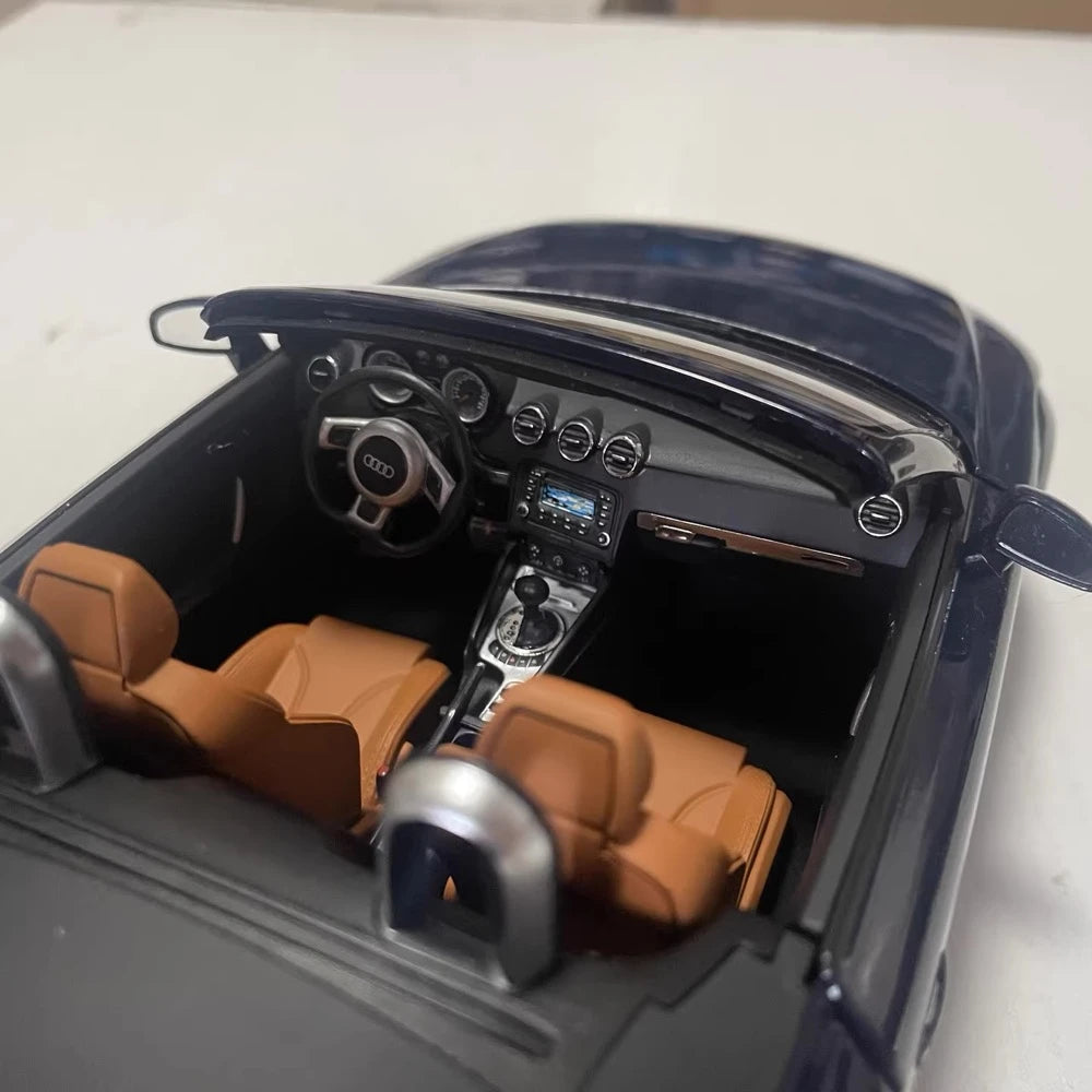 [Minichamps] 1:18 Audi 2006 TT Roadster Black Model Car Die-Cast