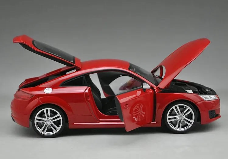 [Minichamps] 1:18 Audi 2015 TT Coupe Red Model Car Die-Cast