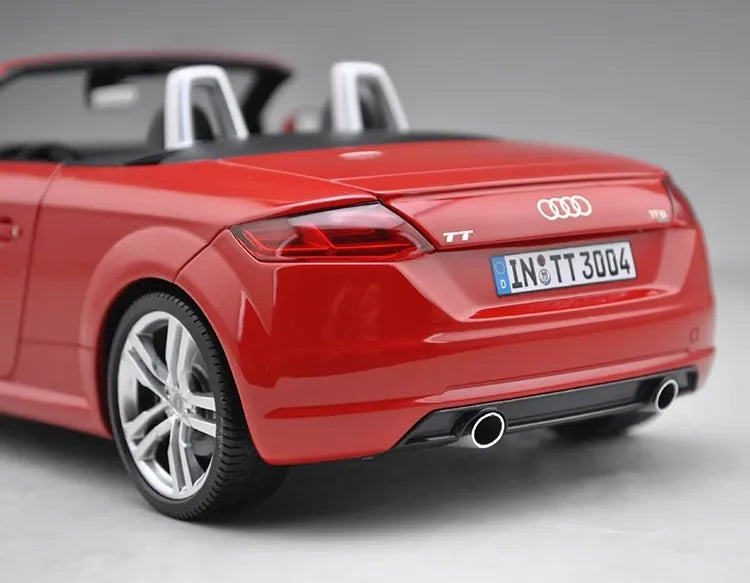[Minichamps] 1:18 Audi 2014 TT Roadster Red Model Car Die-Cast