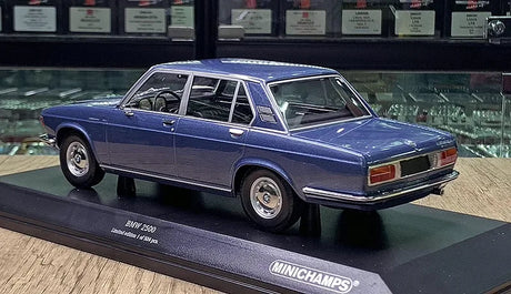 [Minichamps] 1:18 BMW 1968 2500 E3 Blue Model Car Resin