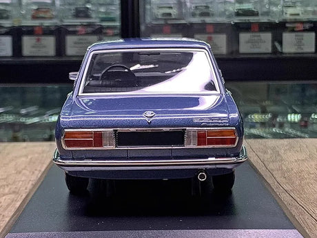 [Minichamps] 1:18 BMW 1968 2500 E3 Blue Model Car Resin