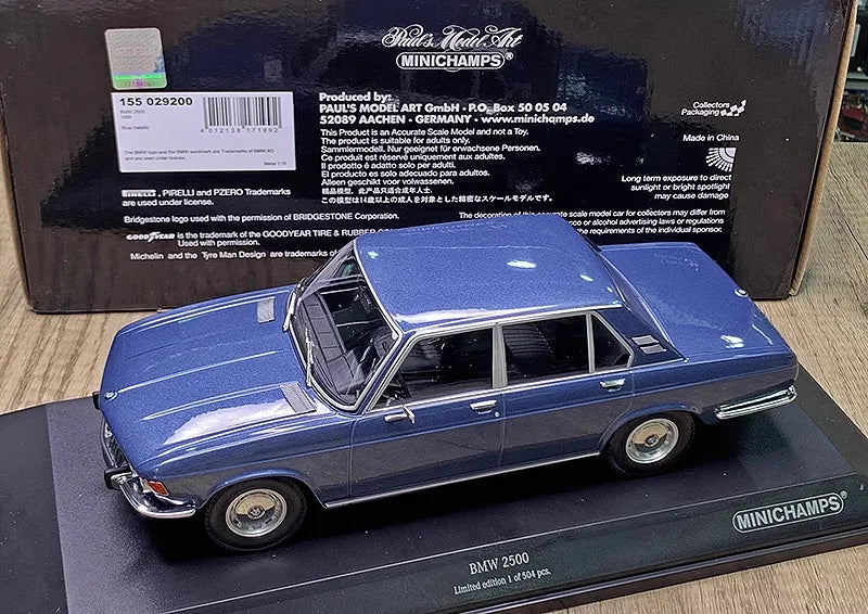 [Minichamps] 1:18 BMW 1968 2500 E3 Blue Model Car Resin