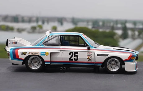[Minichamps] 1:18 BMW 1975 3.0 CSL #25 Model Car Resin / Closed Body