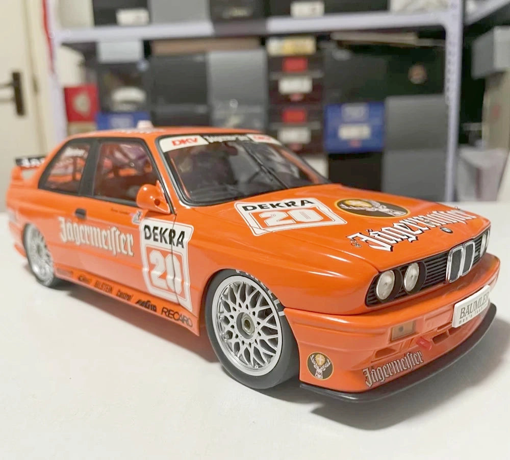 [Minichamps] 1:18 BMW 1992 E30 M3 W. GARDNER DTM Model Car Die-Cast