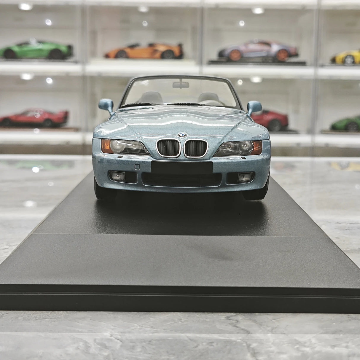 Minichamps BMW 1997 Z3 Roadster بلو 1:18 – نموذج راتنج قابل للجمع
