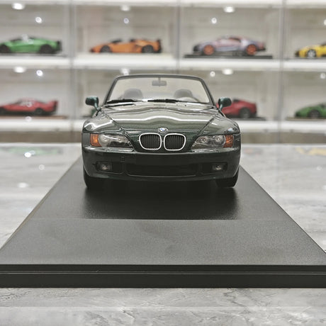 Minichamps BMW 1997 Z3 Roadster 1:18 الأخضر – نموذج راتنج قابل للجمع