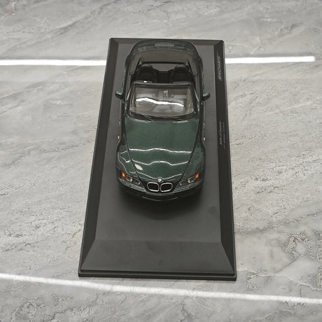 Minichamps BMW 1997 Z3 Roadster 1:18 الأخضر – نموذج راتنج قابل للجمع