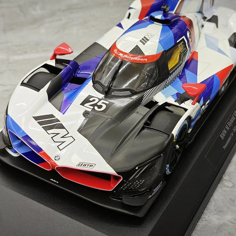 BMW 2023 M Hybrid V8 LMDh Presentation Car #25 1:18 modello collezionabile in resina di Minichamps - vista 11