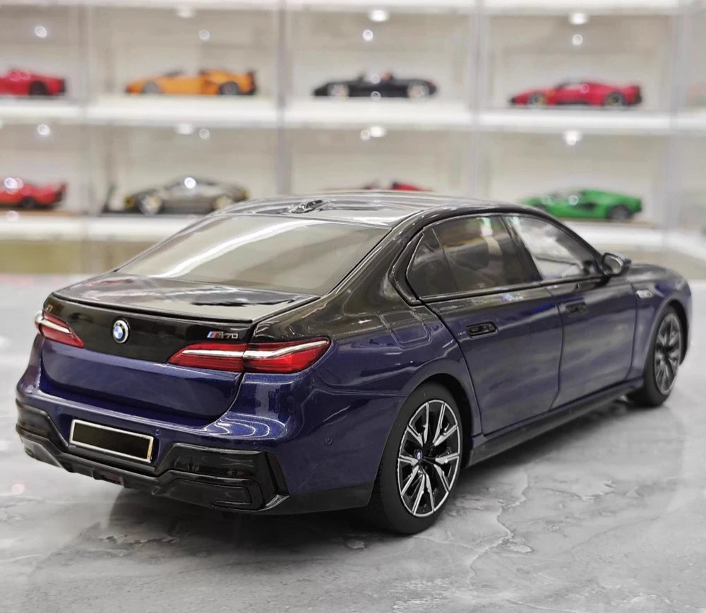 [Minichamps] 1:18 BMW 2024 G70 i7 nero modellino di auto Die-Cast