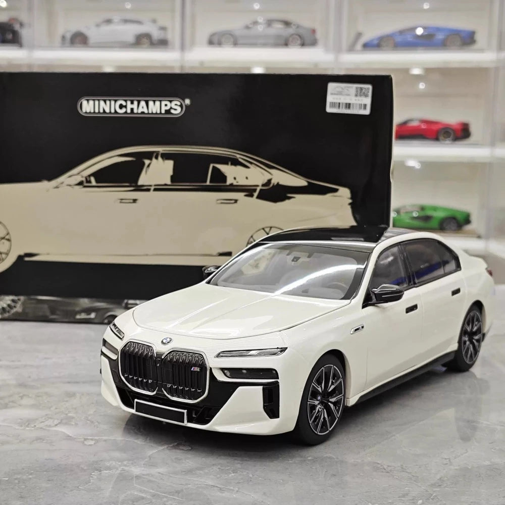 [Minichamps] 1:18 BMW 2024 G70 i7 White Model Car Die-Cast