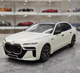 [Minichamps] 1:18 BMW 2024 G70 i7 White Model Car Die-Cast