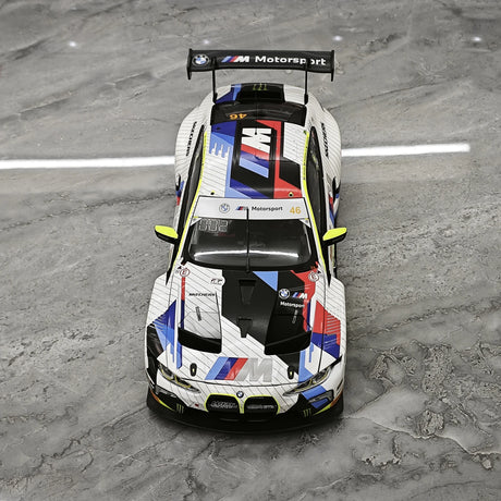 BMW 2025 M4 GT3 Team WRT modello collezionabile 1:18 #46 in metallo pressofuso di Minichamps - vista 2
