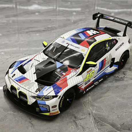BMW 2025 M4 GT3 Team WRT #46 1:18 modello da collezione pressofuso di Minichamps - vista 4
