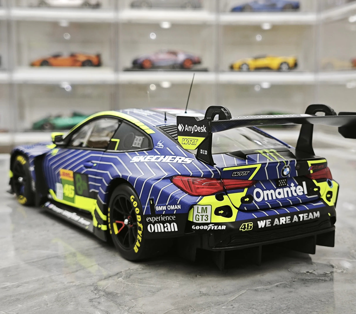 BMW 2025 M4 GT3 EVO Team WRT #46 1:18 modello da collezione in metallo pressofuso Qatar di 1812 km di Minichamps - vista 6