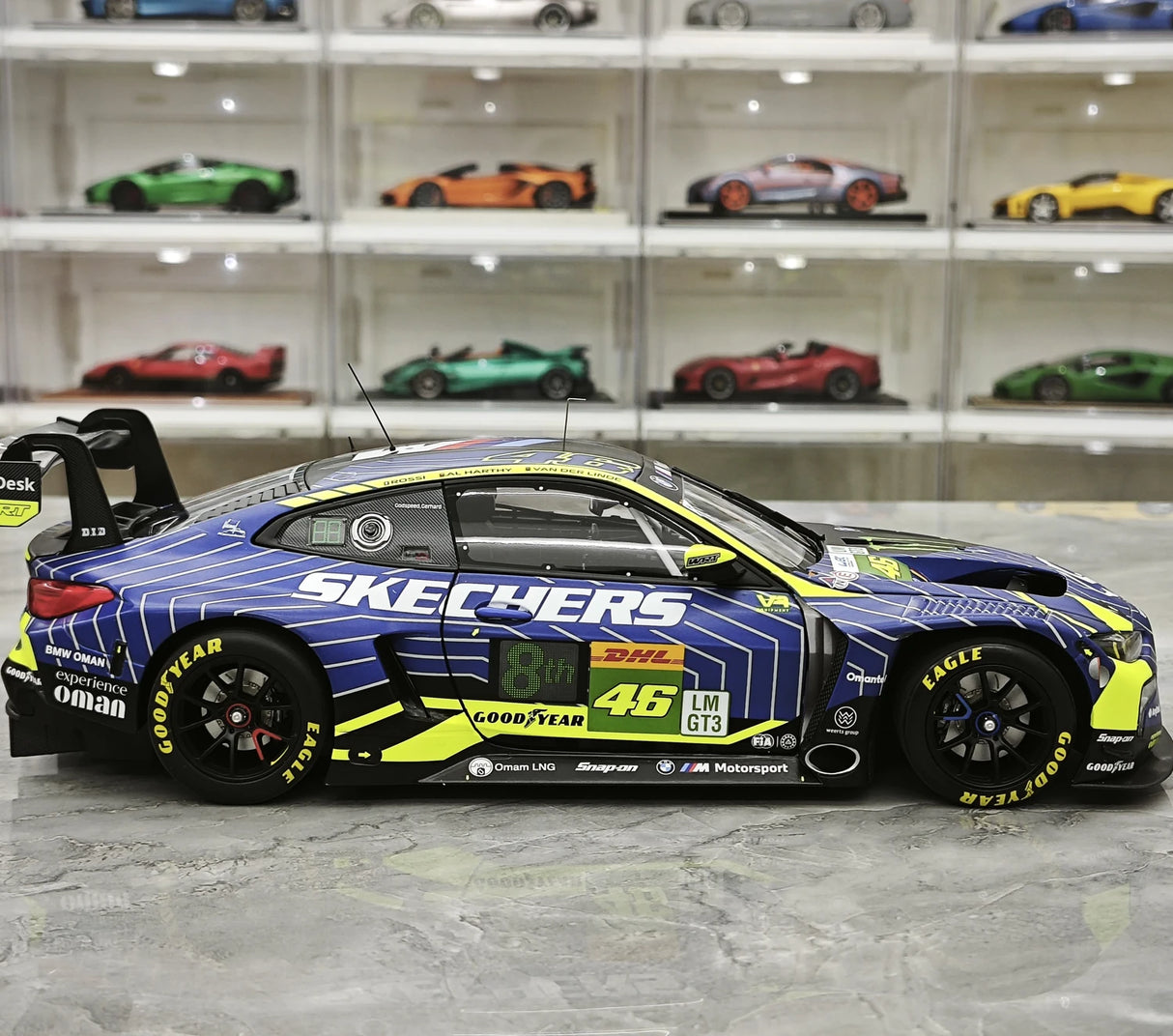 BMW 2025 M4 GT3 EVO Team WRT #46 1:18 Pole Position 6H modello da collezione Imola pressofuso di Minichamps - vista 9