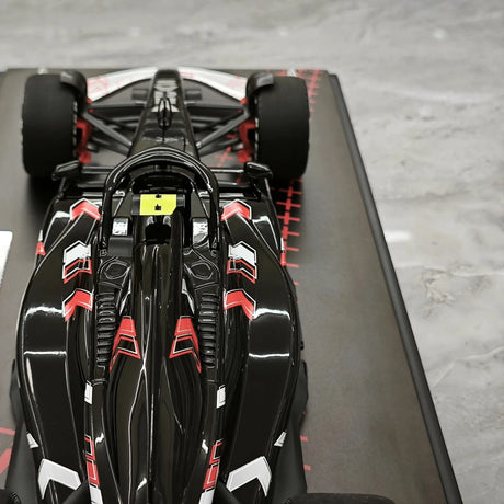 Minichamps Formel 1 2024 Las Vegas GP Show Car 1:18 – Sammelobjekt-Resin-Modell F1 Modellauto